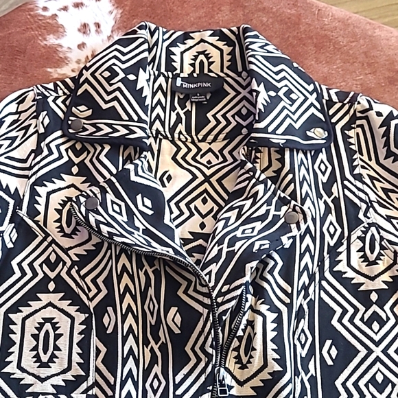 MINKPINK Geometric Pattern Zip Coat Size Small - Picture 6 of 14